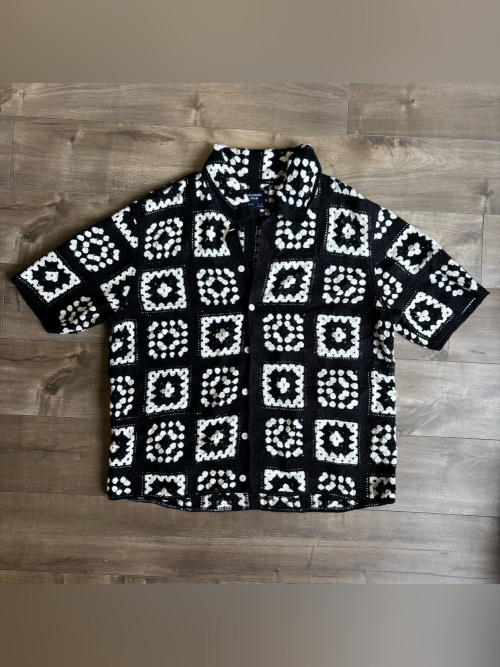 Abercrombie & Fitch Black White Crochet Granny Square Knit Shirt - Men's Small
